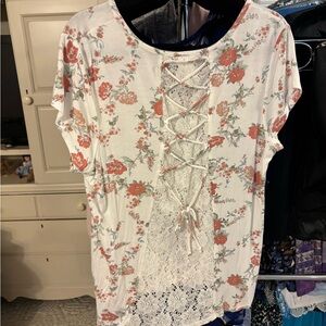 Belle Du Jour White and Red Floral Lace-Up Top